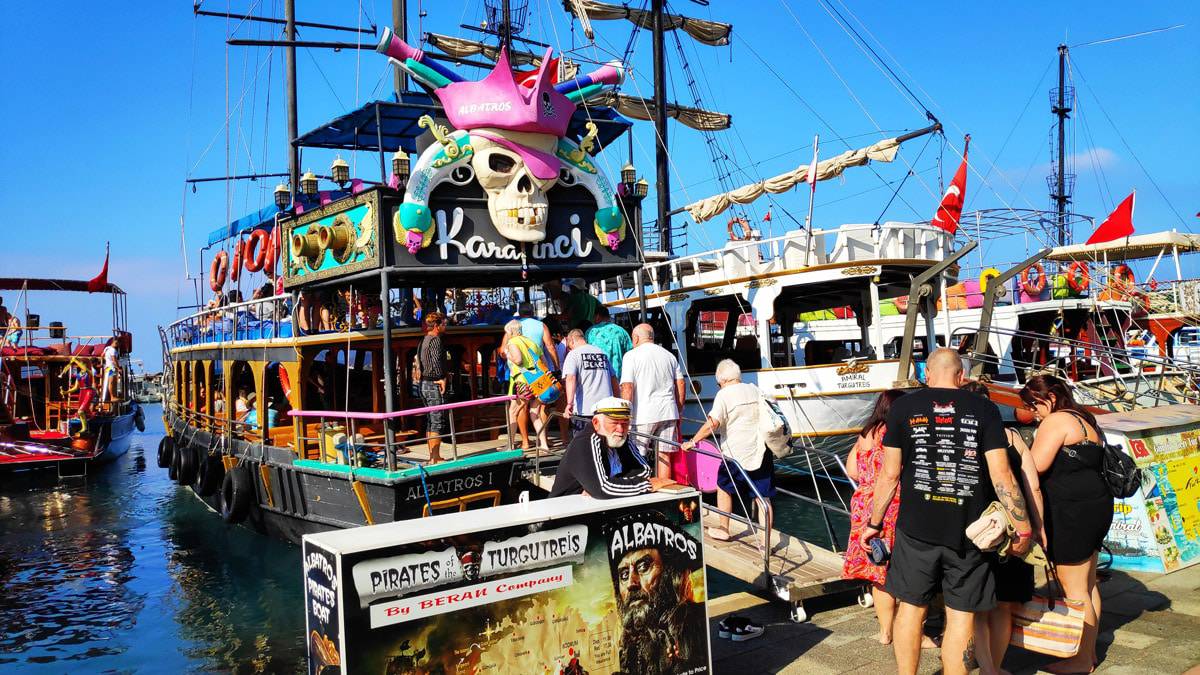 Bodrum Boat Trips 4 bodrum pirate boat tour