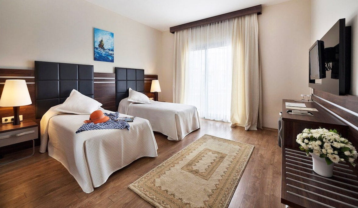 YALIKAVAK GUIDE 4 Golden Age Hotel Bodrum