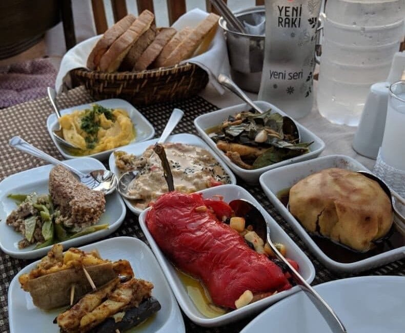 İki Sandal Meyhanesi