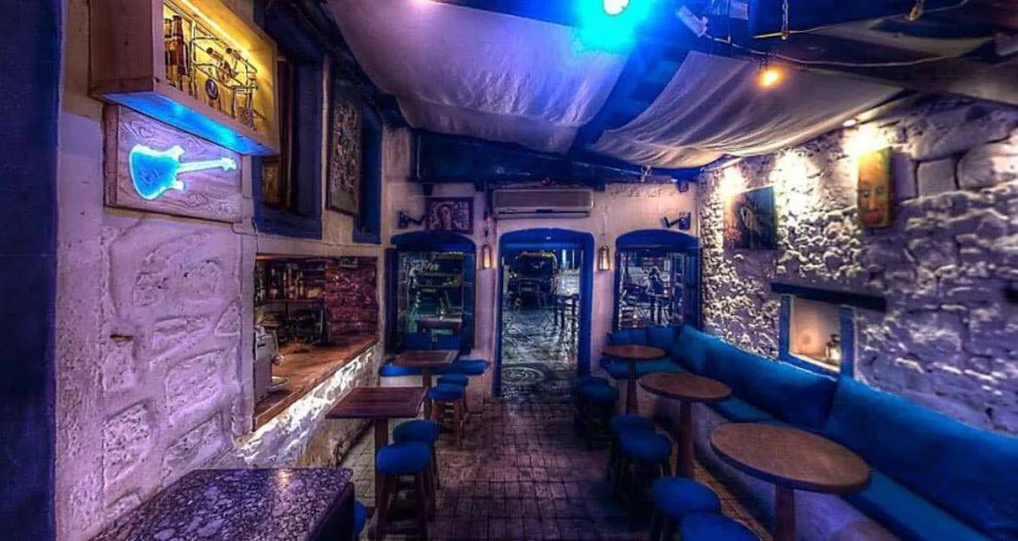 Mavi Bar