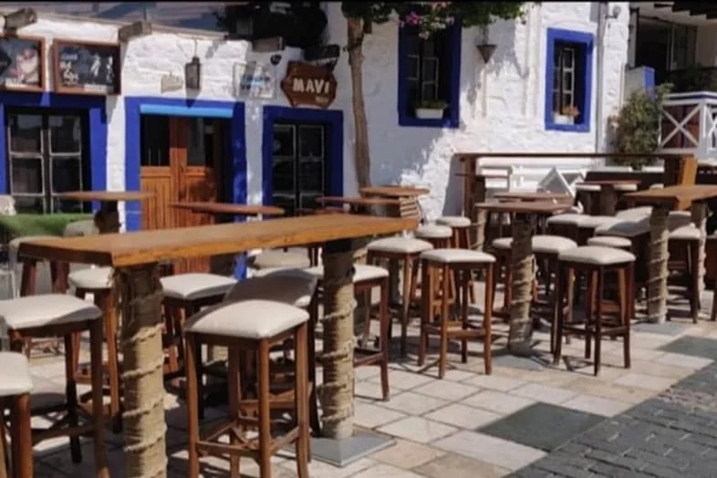 Mavi Bar